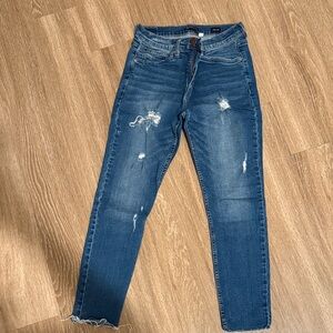 Stylish Blue Distressed Women Jeans
